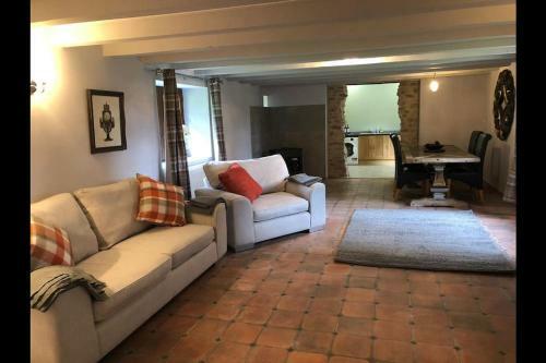 Gites Le Segur - Wisteria Cottage