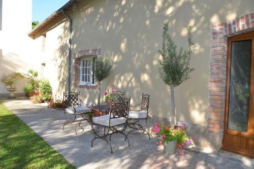 Gites Le Segur - Wisteria Cottage