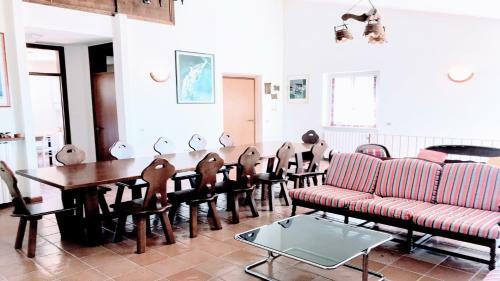 Villa Vallocchia - Sleeps 18 Exclusive Poolgrounds 6