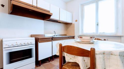Villa Vallocchia - Sleeps 18 Exclusive Poolgrounds 6