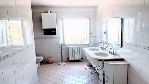 Villa Vallocchia - Sleeps 18 Exclusive Poolgrounds 5