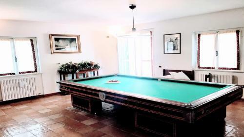 Villa Vallocchia - Sleeps 18 Exclusive Poolgrounds 2