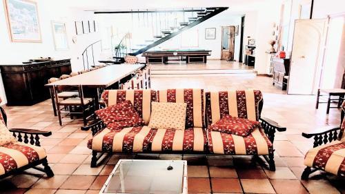 Villa Vallocchia - Sleeps 18 Exclusive Poolgrounds 2
