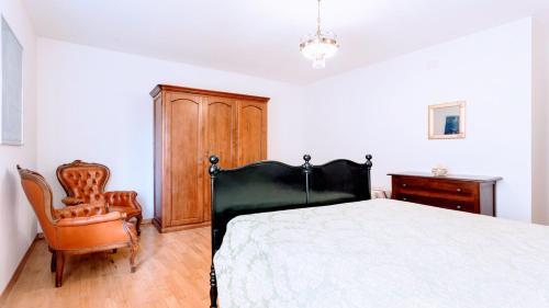 Villa Vallocchia - Sleeps 18 Exclusive Poolgrounds 2