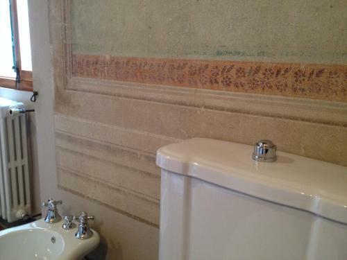 Bed & Breakfast Antica Casa "le Rondini"