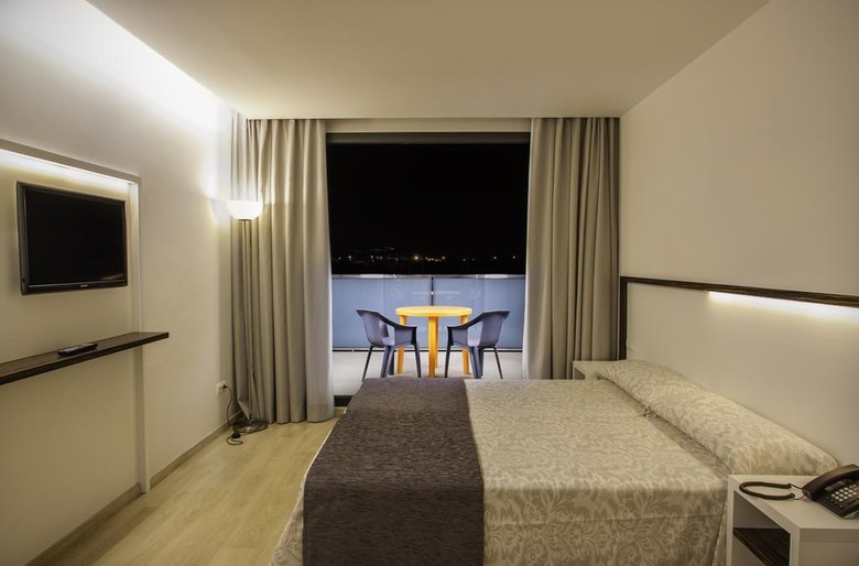 Aparthotel Playa Oliva