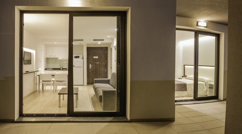Aparthotel Playa Oliva