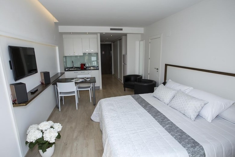 Aparthotel Playa Oliva