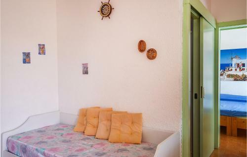 Nice Home In Botricello With Wifi And 2 Bedrooms