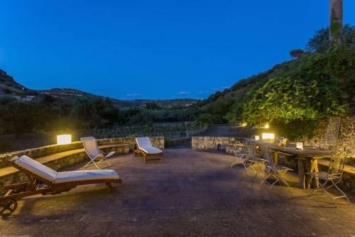 Amazing Villa 2km From The Beach