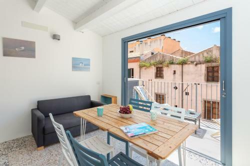 Apartamento Charming Tower House In The Historic Center