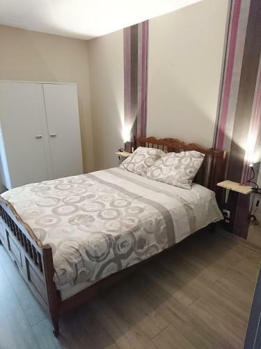 Gite de 6 � 8 Personnes La Faviere