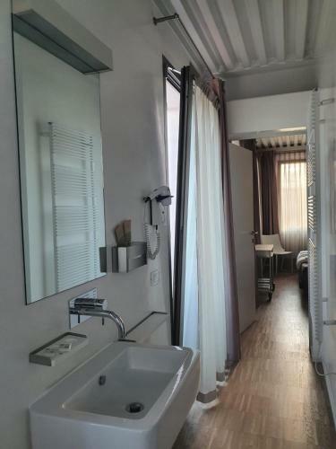Hotel Made With Love