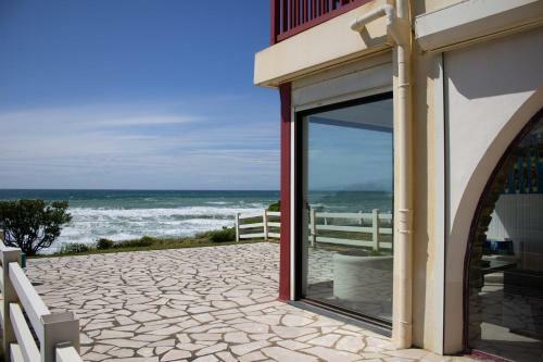 Apartamento Guestready - L'uhabia Beachfront Retreat With Parking Access!