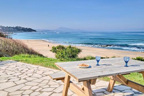 Apartamento Guestready - L'uhabia Beachfront Retreat With Parking Access!