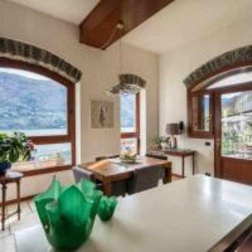 Villa Donati With Access To The Lake