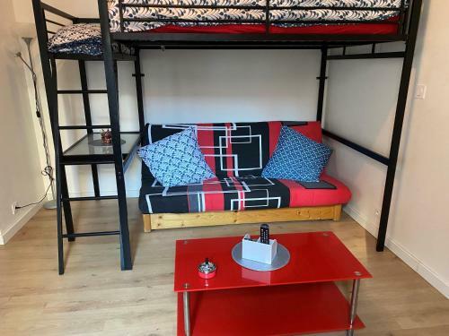 Apartamento Studio In Family Building