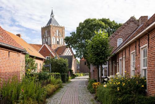 Auszeithaus Pilsum Mit Gro�em Wintergarten - 8 Personen