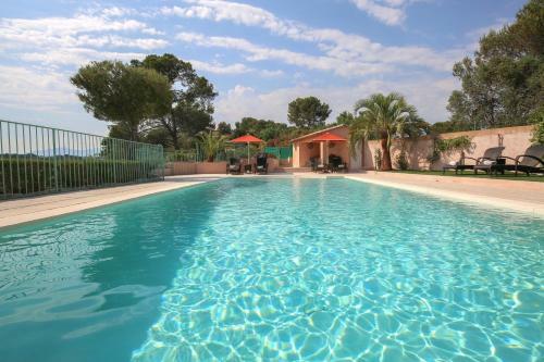 Modern Villa In Biot With Pool And Jacuzzi