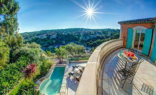 Modern Villa In Biot With Pool And Jacuzzi