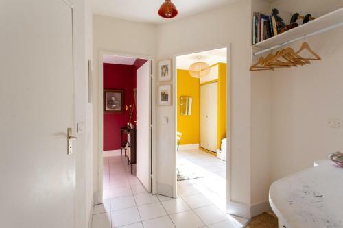 Apartment For 3 People In The City Center