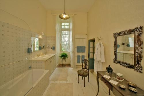 Bed & Breakfast Le Prieur� Du Ch�teau De Biron