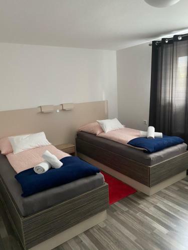 Hostal Amaverde David Und Goliath