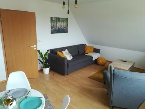 Suiteable Living - Waldblick Apartment Mit Balkon