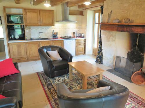 Holiday Home Le Mayne La Ferme