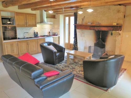 Holiday Home Le Mayne La Ferme