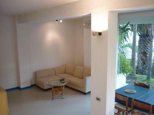 Apartamento Giardini Di Baia Arcile