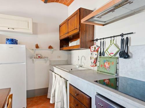 Secluded Apartment In San Miniato With Swimming Pool