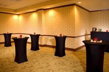 Hotel Embassy Suites Dallas - Park Central Area