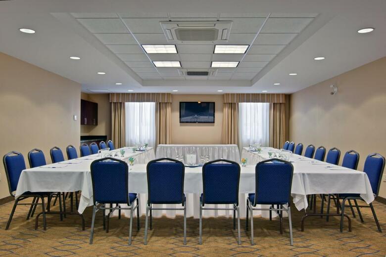 Hotel Holiday Inn Express And Suites Kincardine