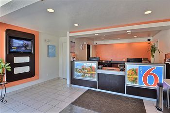 Motel 6 Nashua