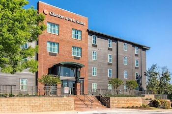 Hotel Castleberry Inn & Suites
