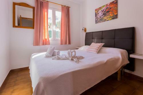 Villas 84a/b Est, Oest, Son Bou