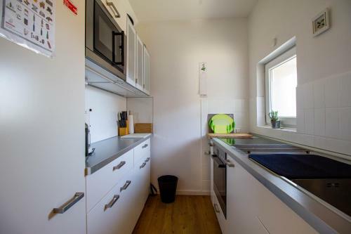L�tt Hus Erna