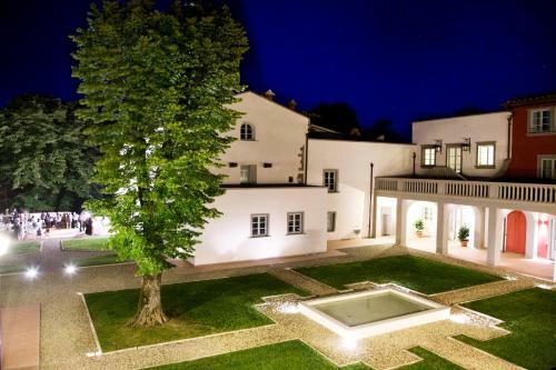Palagio Apartments