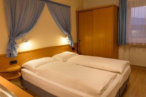 Bed & Breakfast Haus Aron