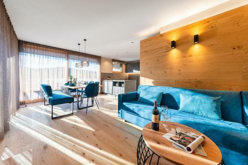 Apartamento Rienz Alpine City Lofts And Suites