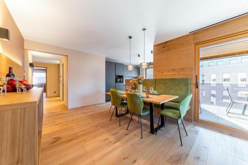 Apartamento Rienz Alpine City Lofts And Suites