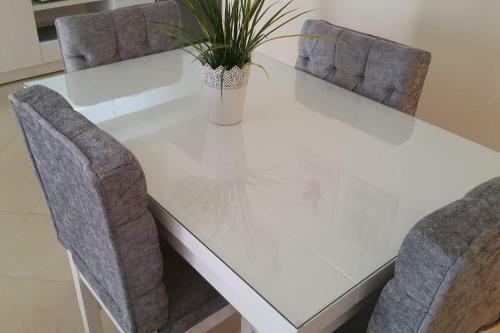 One- Bedroom Apartment S3 In Vip Zone Sunny Lakes