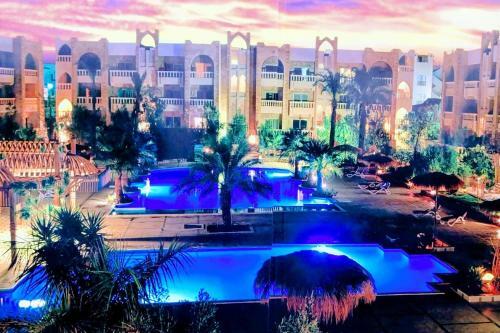 One- Bedroom Apartment S3 In Vip Zone Sunny Lakes