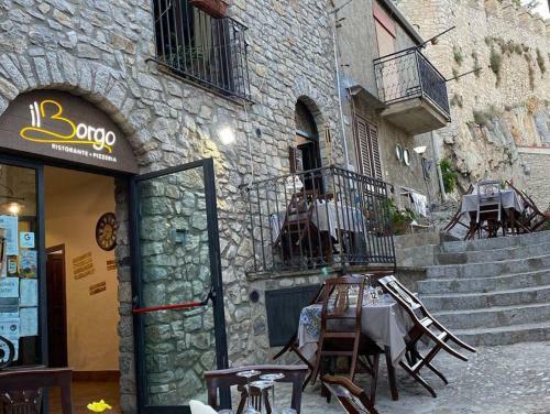 Case Vacanze Ai Piedi Del Castello