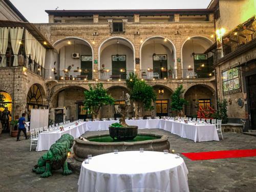 Palazzo Capece