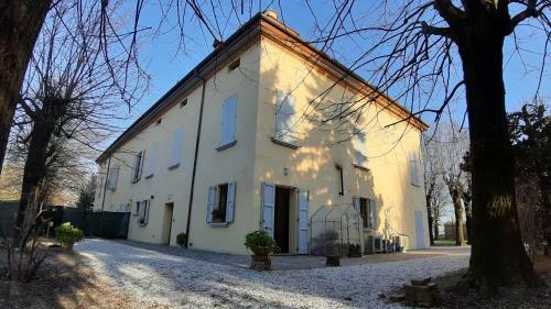 Bed & Breakfast La Torre Di Longara