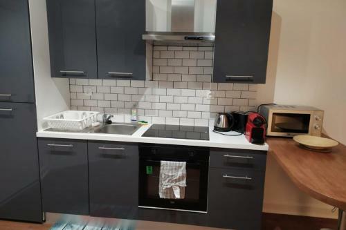 Apartamento Creaky Reef Fully Renovated Studio Hyper Center