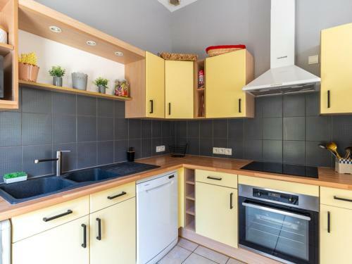 Villa Biscarrosse, 4 Pi�ces, 10 Personnes - Fr-1-319-450