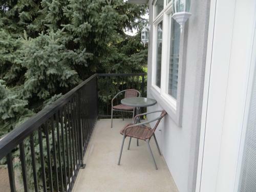 Along River Ridge Bed & Breakfast